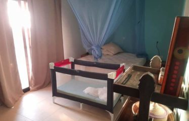 NGAPAROU : Villa pieds dans l’eau 5 chambres avec piscine à vendre