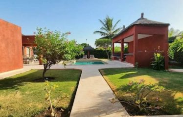 NGUERIGNE : Villa plain pied en résidence à vendre