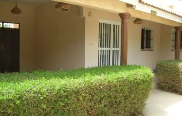 NGAPAROU : Villa sur la petite cote à vendre