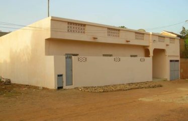 NGAPAROU : Villa sur la petite cote à vendre