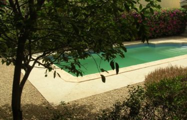 NGAPAROU : Villa sur la petite cote à vendre