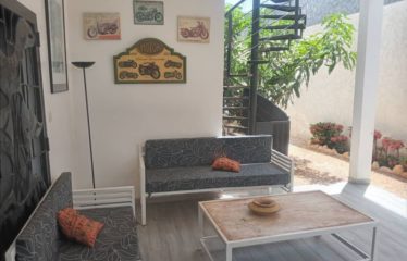 NGAPAROU : Villa avec piscine à louer en quartier résidentiel