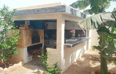 NGAPAROU : Villa avec piscine à louer en quartier résidentiel