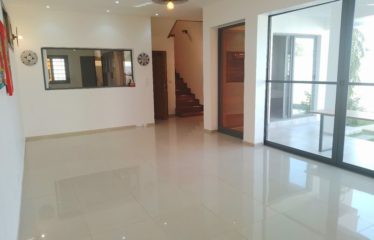 NGAPAROU : A LOUER VILLA NEUVE R+1 MEUBLEE