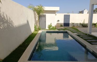 NAPAROU : Villa contemporaine neuve 4 chambres avec piscine à louer