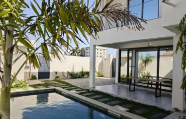 NAPAROU : Villa contemporaine neuve 4 chambres avec piscine à louer