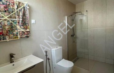 DAKAR ALMADIES : Un appartement au 4eme étage à louer aux Almadies