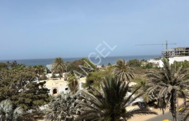 DAKAR ALMADIES : Un appartement au 4eme étage à louer aux Almadies
