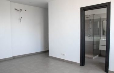 DAKAR ALMADIES :Très bel appartement à louer à la résidence MERIDIENNE