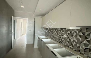 DAKAR AMITIÉ 2 : Appartement de type f4 à louer dans un immeuble r+9 – Zone-B