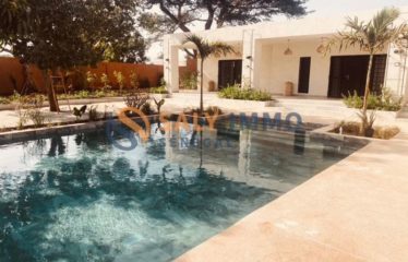 NGUERIGNE : Magnifique villa récente avec piscine dans son écrin de verdure à vendre