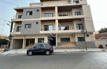 DAKAR AMITIÉ 2 : Appartement F2 au 1er  étage à louer
