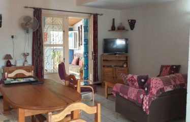 SALY : Jolie petite maison en résidence à 60m des Plages à vendre