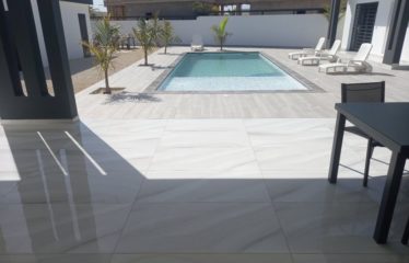 NGUERIGNE : Villa 4 chambres à louer avec piscine en résidence privée