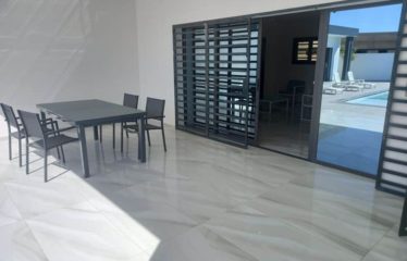 NGUERIGNE : Villa 4 chambres à louer avec piscine en résidence privée