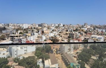 DAKAR  POINT E : Appartement F4 à louer dans un immeuble neuf à Bourguiba