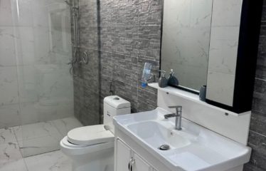 NGAPAROU : Villa r+2 avec piscine – 4 chambres et son salon marocain à louer