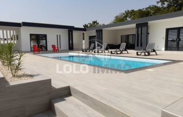 NGUERIGNE : Villa contemporaine neuve 4 chambres avec piscine à louer longue durée