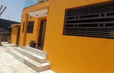 NGUERIGNE : Villa contemporaine neuve de 4 chambres avec piscine à louer