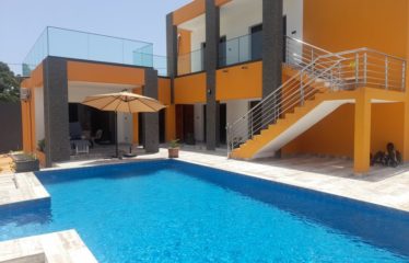 NGUERIGNE : Villa contemporaine neuve de 4 chambres avec piscine à louer