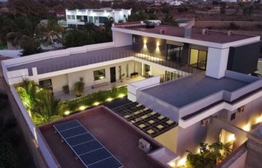 NGUERIGNE : Villa exceptionnelle de haut standing à vendre