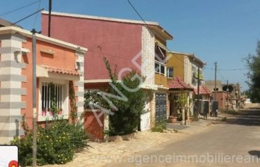 NDIAKHIRATE : Appartements F2 à louer à la Cité Doudou Basse