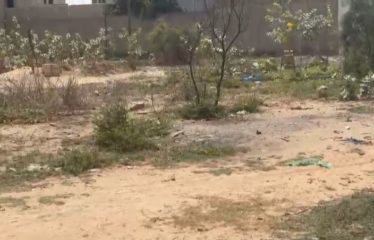 KOUNOUNE : Terrain à vendre Cité Port derrière Marine française