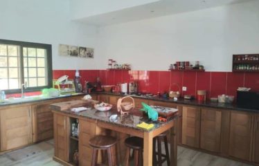 NGUERIGNE : Villa avec piscine à vendre – EXCLUSIVITÉ