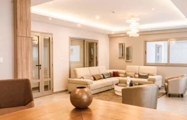 DAKAR MERMOZ : Grand appartement F3 meublé à louer