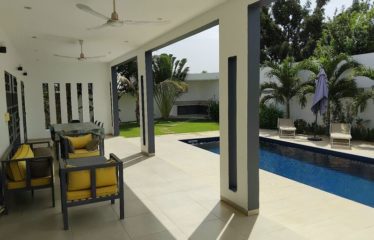 SALY : Belle villa moderne de 4 chambres à louer