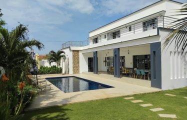 SALY : Belle villa moderne de 4 chambres à louer