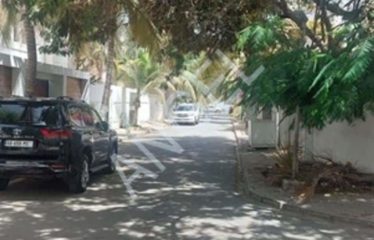 DAKAR MERMOZ : Villa de 450 m² à vendre à la Cité Sipres Mermoz