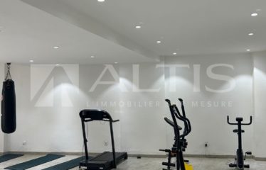 DAKAR POINT-E : Appartement F4 meublé au Point E à louer