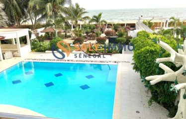 SALY : Villa pied dans l’eau à vendre 450 m2 habitables superficie de 1362 m2