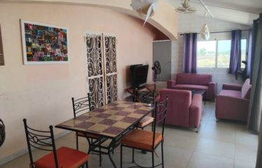 NGAPAROU : Maison avec dépendances 7 chambres à vendre