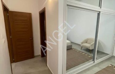 DAKAR MERMOZ : Bel appartement meublé neuf à Mermoz