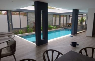 NGUERIGNE : Villa neuve de 3 chambres avec piscine sur 850m2 de terrain à vendre