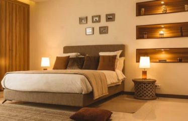 DAKAR MERMOZ : Appartement meublé F4 à louer