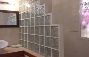 SALY : Jolie villa moderne avec piscine sur 1225m2 de terrain à vendre