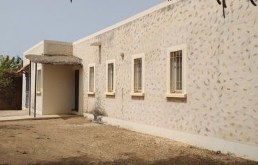 SALY : Jolie villa moderne avec piscine sur 1225m2 de terrain à vendre