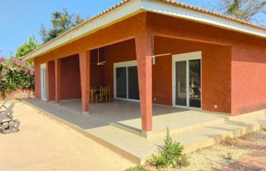 SALY : Villa semi meublée avec piscine en bail à vendre