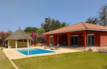 SALY : Villa semi meublée avec piscine en bail à vendre