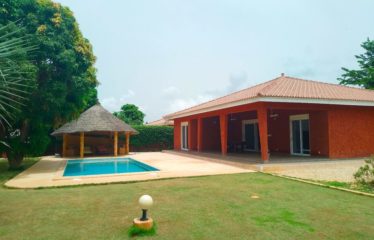 SALY : Villa meublée avec piscine en résidence à vendre