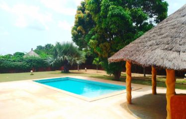 SALY : Villa meublée avec piscine en résidence à vendre