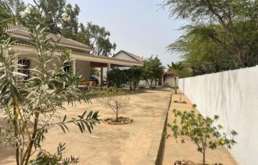WARANG : Villa 3 chambres proche de la mer à vendre