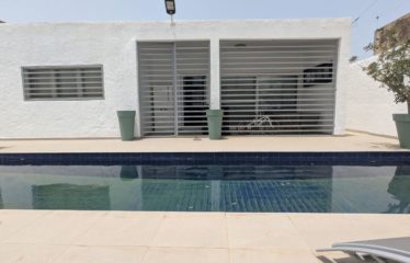 SALY : Villa contemporaine 2 chambres avec piscine à vendre