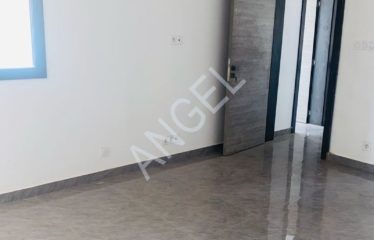 DAKAR POINT-E : Appartement F4 à louer au Point E Avenue Cheikh Anta Diop