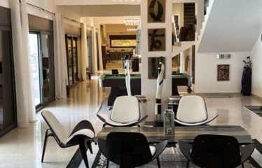 SINTHIANE : Villa de haut standing 7 chambres dans propriété luxuriante à vendre