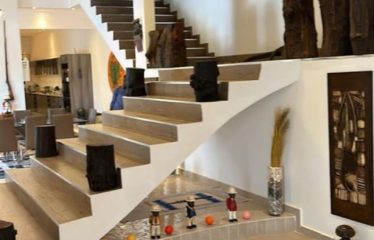 SINTHIANE : Villa de haut standing 7 chambres dans propriété luxuriante à vendre