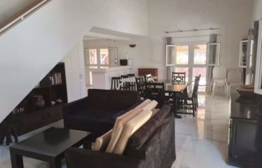 SALY : Jolie villa en TF dans une résidence pieds dans l’eau à vendre